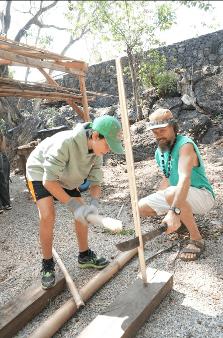 Comunidad educativa compartiendo actividades